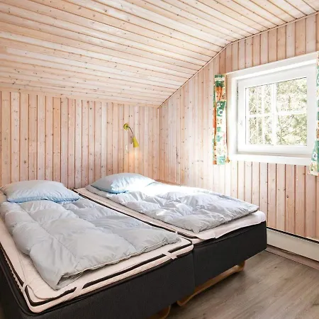 8 Person Holiday In Bl Vand Vakantiehuis