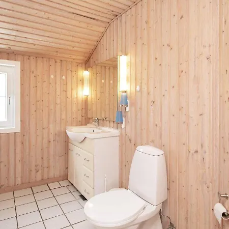 8 Person Holiday In Bl Vand Vakantiehuis